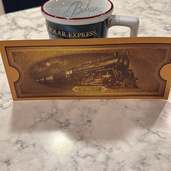 Polar Express VIP mug and golden ticket brand new - Picture 3 of 7
